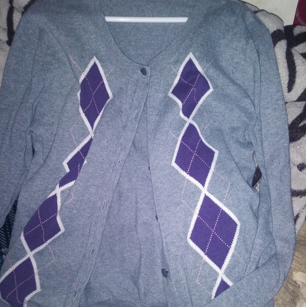 Sweater - Picture 2 of 2